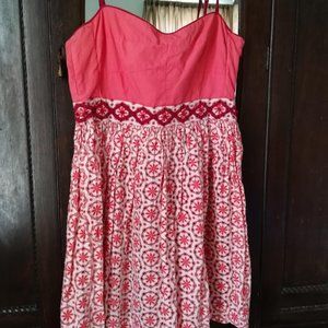 Cotton salmon & white eyelet dress - size 10